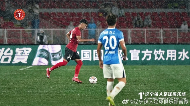 姜至鹏角球绝杀 深圳新鹏城客场2-1逆转辽宁铁人 姜至鹏角球绝杀 深圳新鹏城客场2-1逆转辽宁铁人