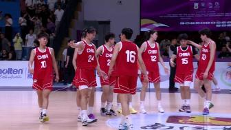 中国U18女篮83-39世新大学 全队12人得分 中国U18女篮83-39世新大学 全队12人得分