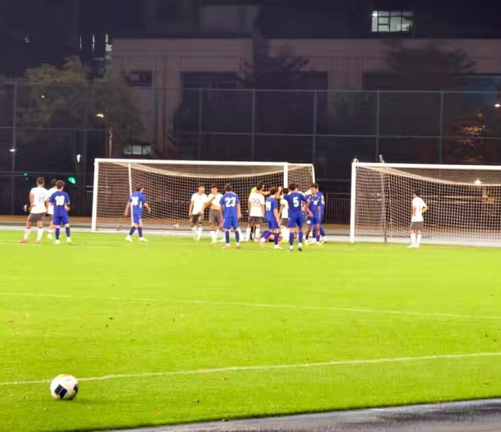 U17国少2-0复仇乌兹别克，赵松源张伯霖建功