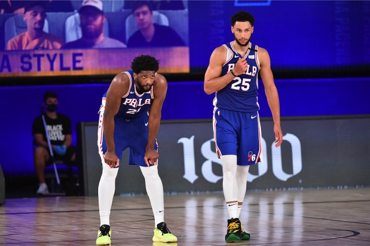 阿德巴约拳击希罗面部！NBA队友反目史：OK决裂、追梦一拳、血花兄弟等十宗最