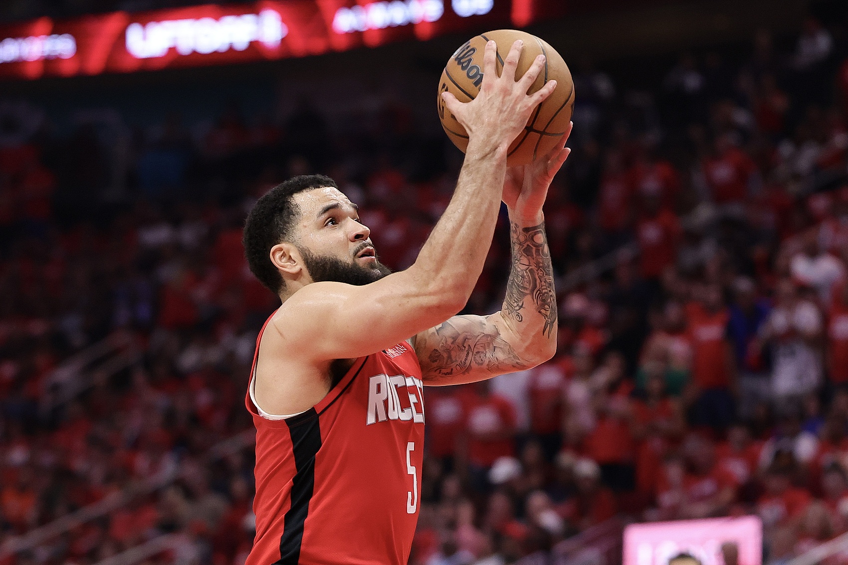 斯玛特成火箭休赛期唯一补强，管理层引援策略遭质疑