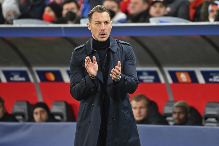 雅伊斯勒承认真空期 霍伊别尔交易告吹