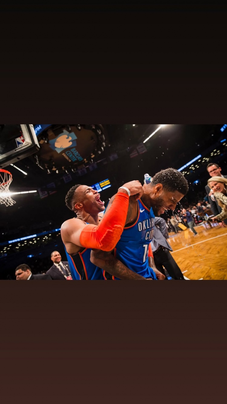 威少结束18年NBA生涯 乔治社媒晒图致敬